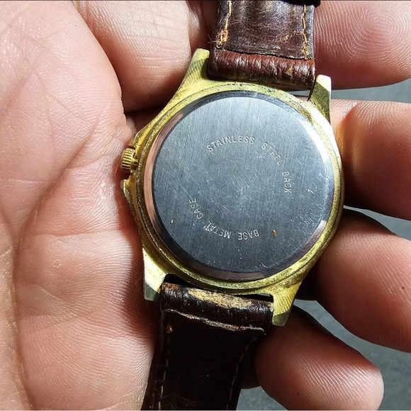 Vintage Quemex Moon / Sun Face Dial Quartz Watch Not Working For Parts Or Repair - Picture 6 of 8